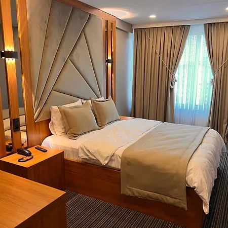 Ξενοδοχείο Vipinnhotels