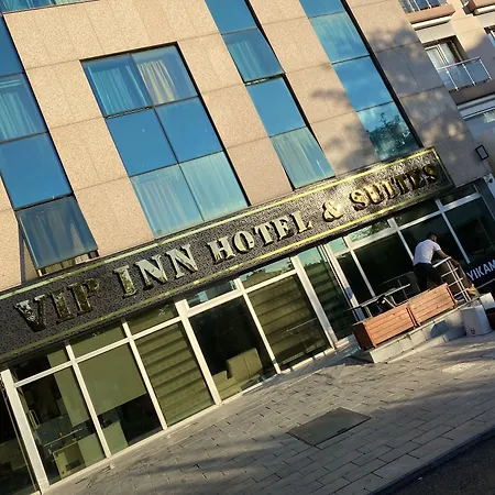 Vipinnhotels 호텔 *