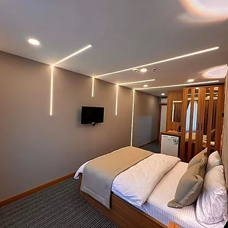 Vipinnhotels Hotel *