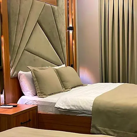 Vipinnhotels *