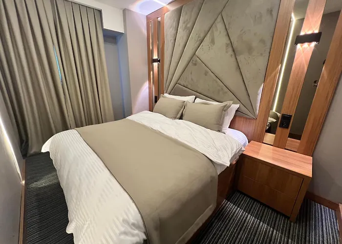 Hotel Vipinnhotels *