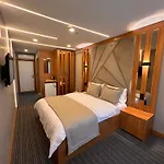 Vipinnhotels Hotel