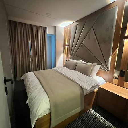 Vipinnhotels *